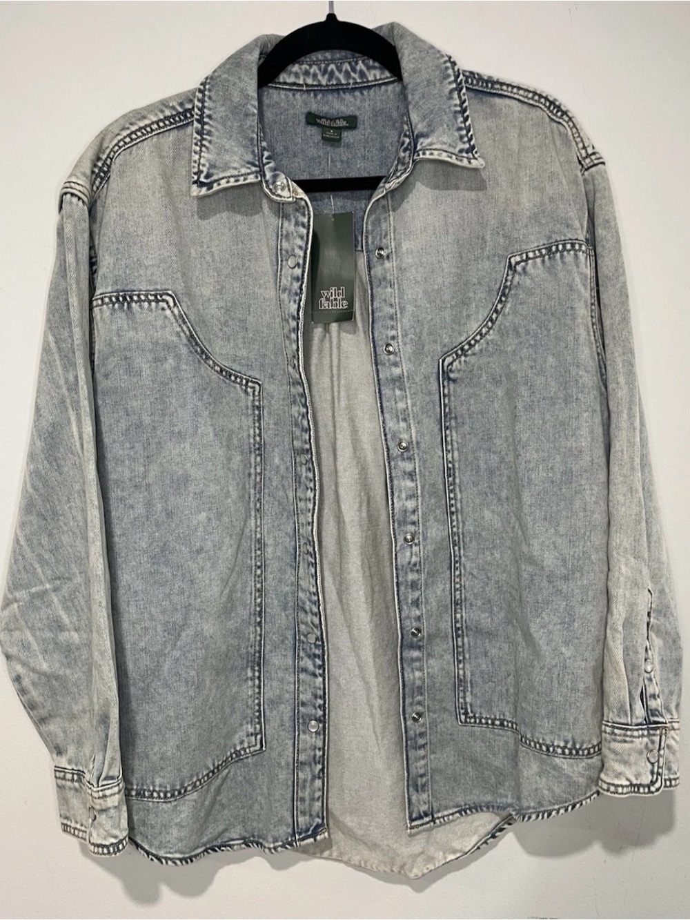 NWT Wild Fable Woman’s Denim Shacket Light Wash Western Oversized Button Shirt S